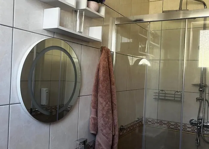 Europa Raajan Motel *